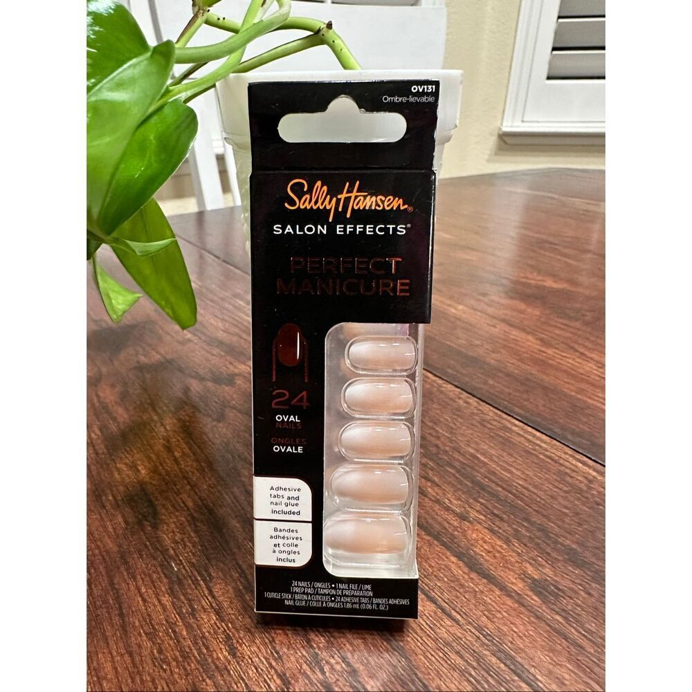 Sally Hansen Salon Manicure 24 Oval Press on Nails W/ Glue Ombré-lievable